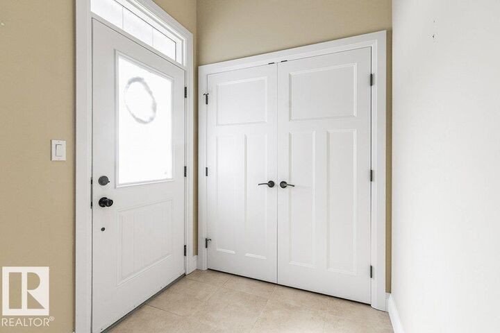 Property Photo:  32 Signature Cove  AB T8H 0W8 