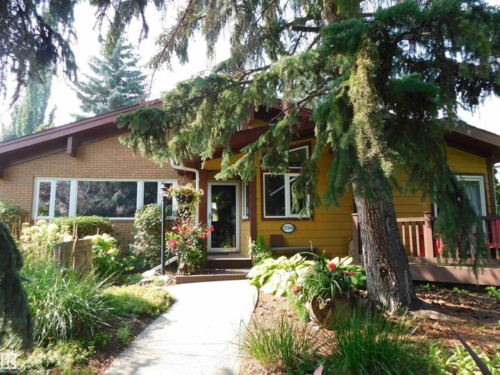 5704 144 Street NW  Edmonton AB T6H 4H4 photo