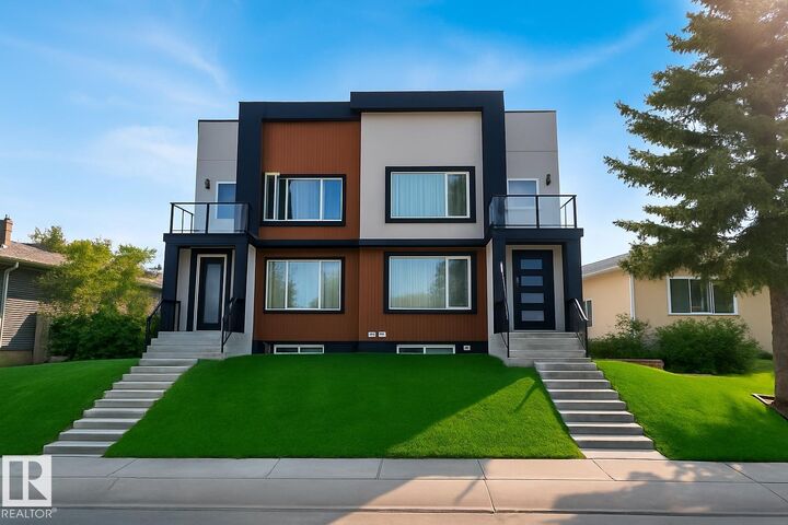 9559 85 Street NW  Edmonton AB T6C 3E1 photo