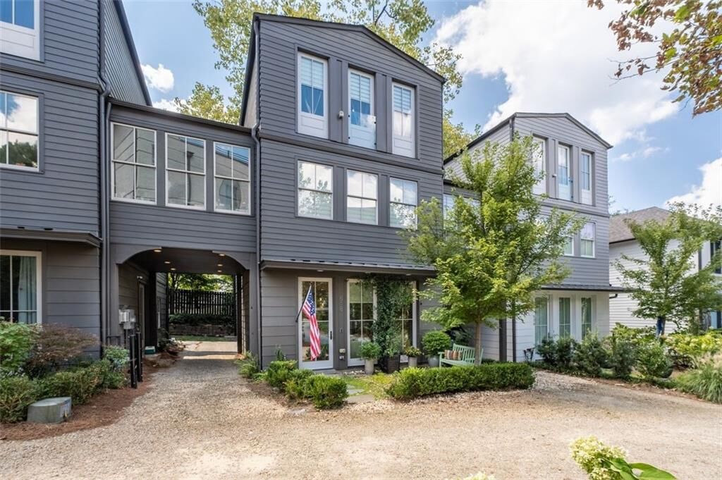 Property Photo: 518 Bismark Road NE GA 30324