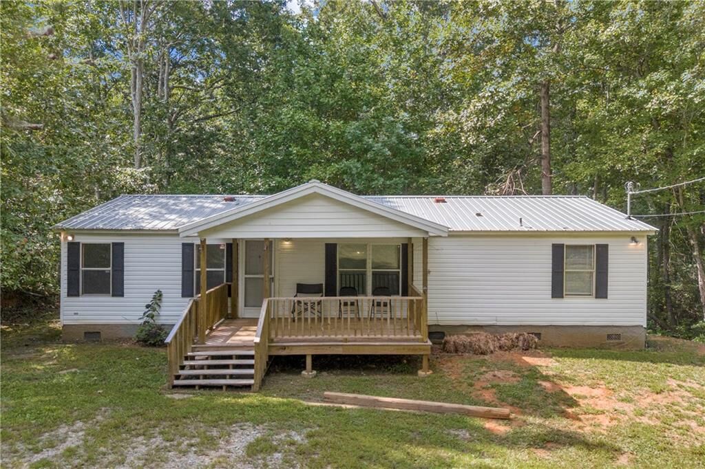 Property Photo:  135 April Trace  GA 30534 