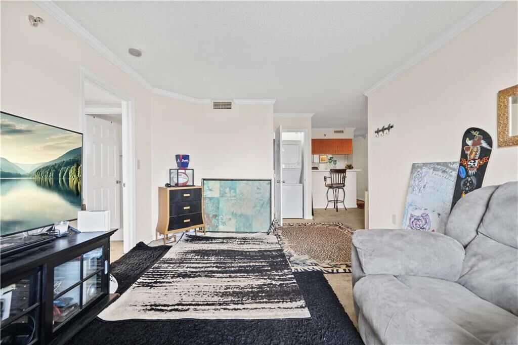 Property Photo:  795 Hammond Drive 1905  GA 30328 