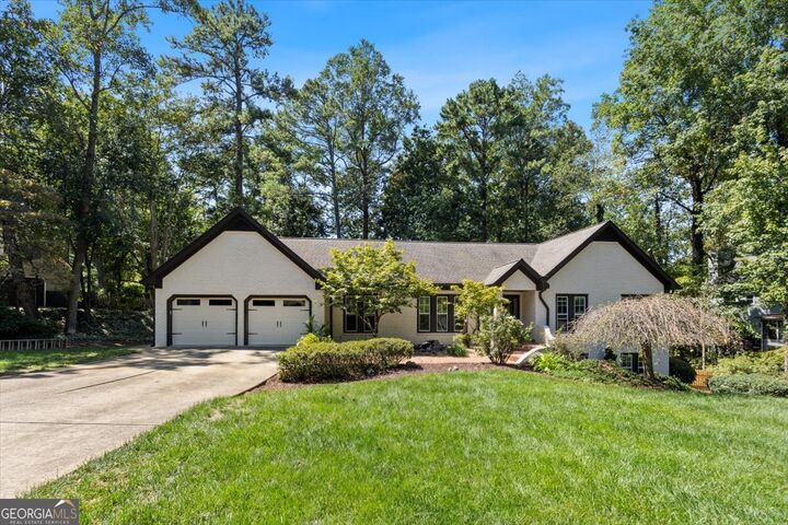 Property Photo: 3005 Creekside Way GA 30066