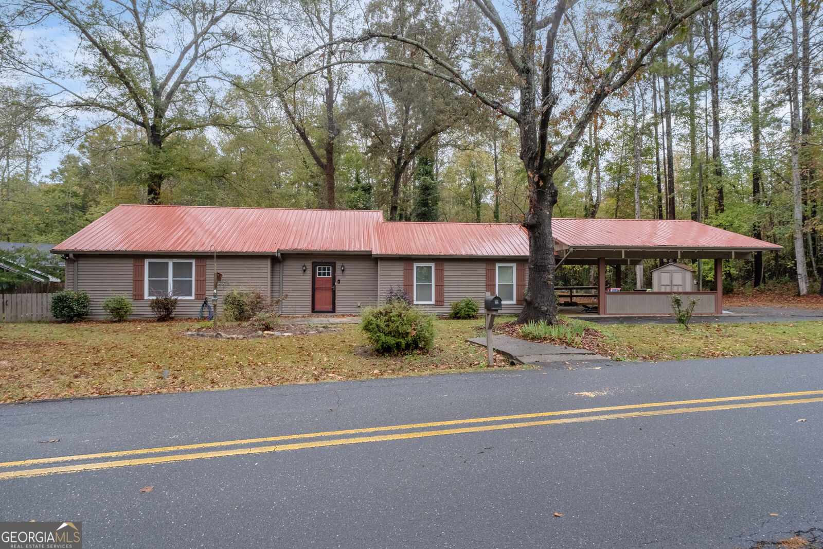 Property Photo: 5900 Jacobs Road GA 30102