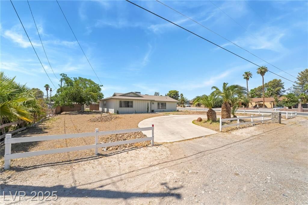 Property Photo:  3375 West Capovilla Avenue  NV 89118 