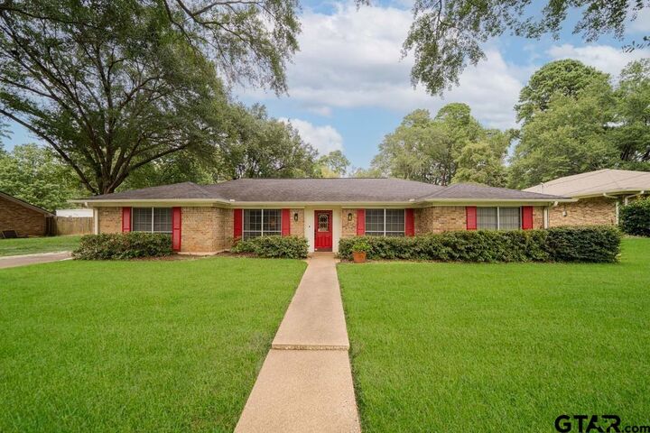 607 Green Oak Dr.  Longview TX 75604 photo