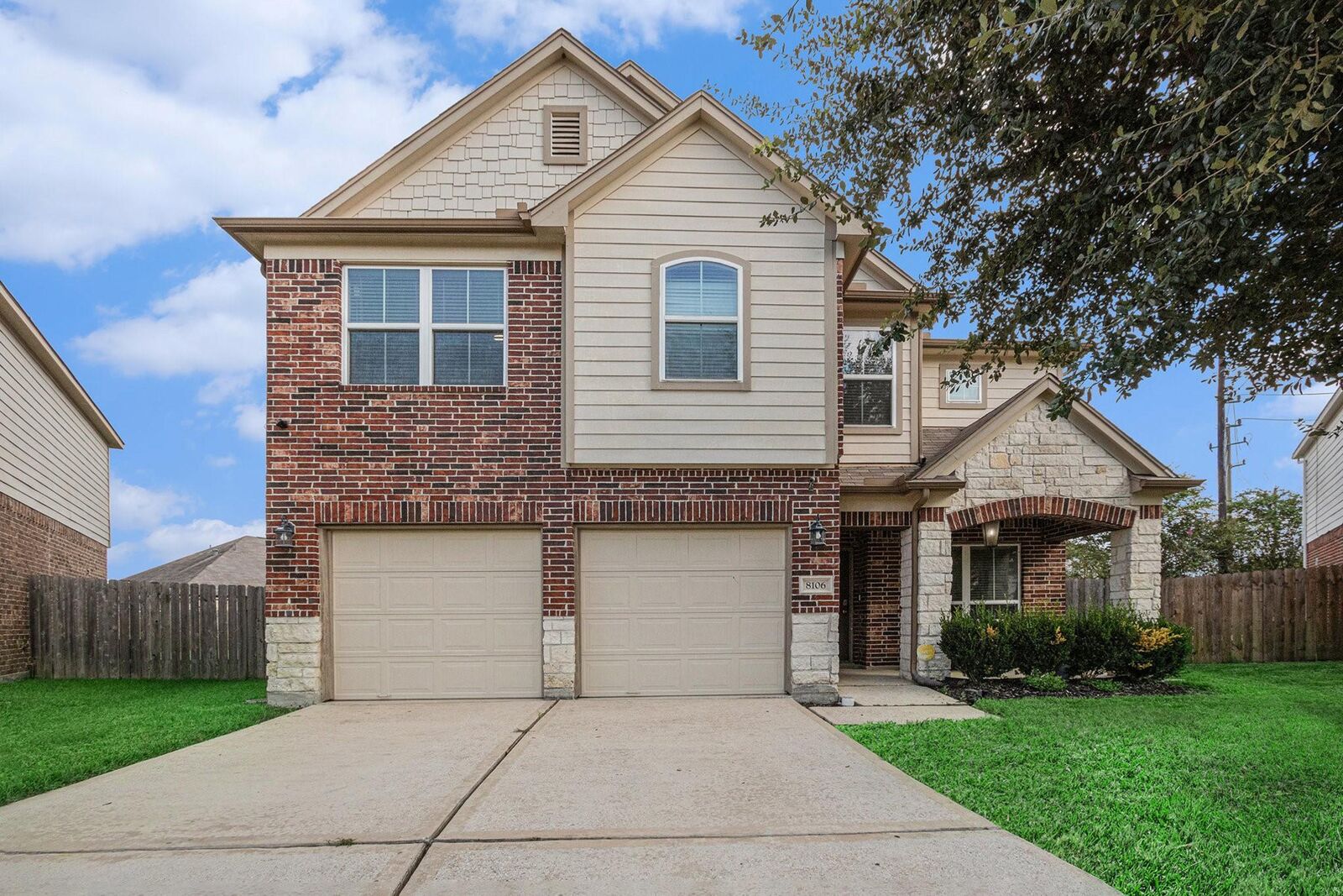 Property Photo: 8106 Oat Meadow Trail TX 77049