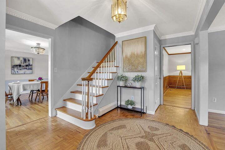 Property Photo:  6 Meester St  NJ 07430-2914 