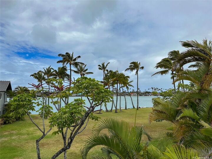 125 Koko Isle Circle 3303  Honolulu HI 96825 photo