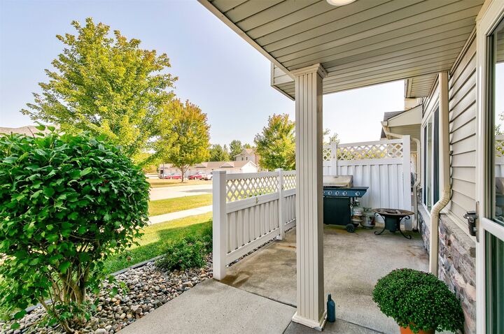 Property Photo: 8601 Westown Parkway 34104 IA 50266