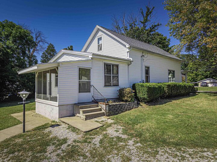 Property Photo:  5300 Hogue Road  IN 47712 