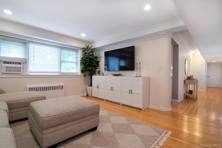 Property Photo:  140 N Broadway Ot-24  NY 10533 