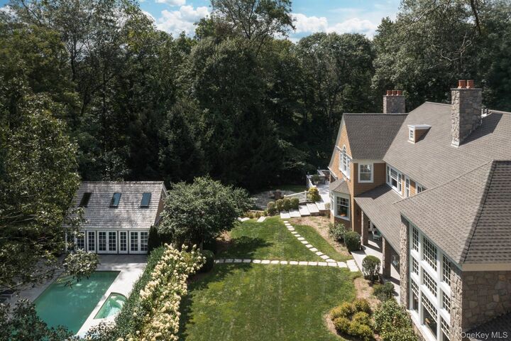 Property Photo:  284 W Patent Road  NY 10506 