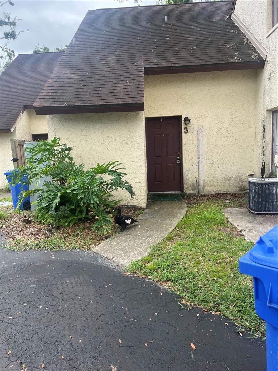 Property Photo:  5641 Ashley Oaks Drive 39  FL 33617 