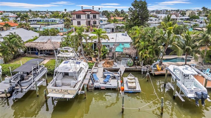 Property Photo: 17714 Long Point Drive FL 33708