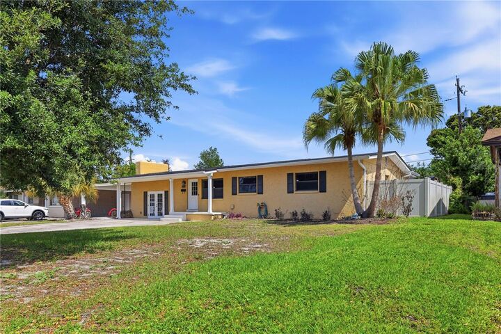 Property Photo: 3707 Pelican Lane FL 32803