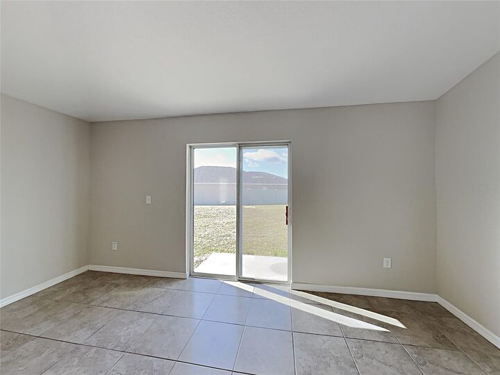 Property Photo:  7235 Somerset Pond Drive  FL 33573 