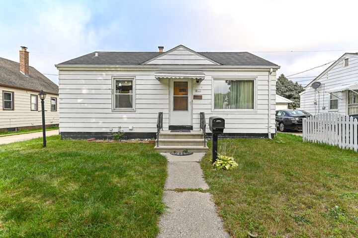 3623 S 24th St  Milwaukee WI 53221 photo