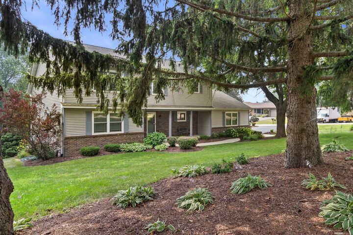 3655 99th St  Pleasant Prairie WI 53158 photo