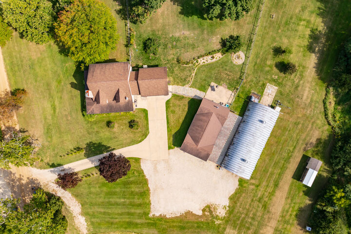 Property Photo: 47727 W Baseline Road MI 49056