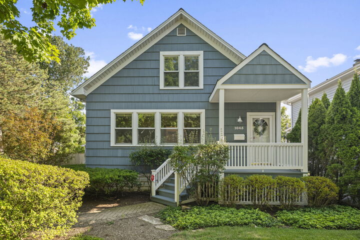 1045 Fairoaks Avenue  Deerfield IL 60015 photo