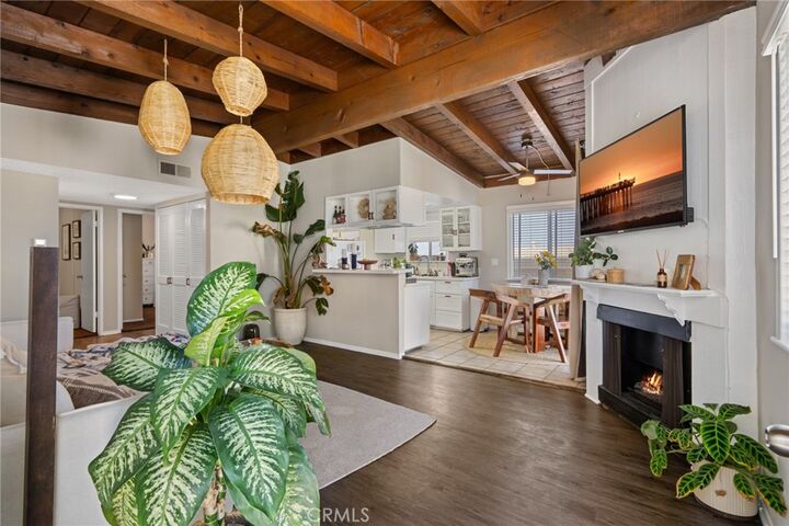 Property Photo: 200 43rd Street CA 90266