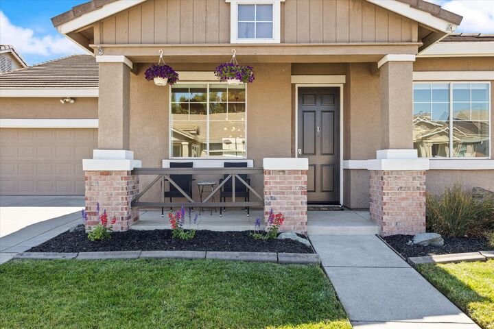 Property Photo:  180 Cafaro Circle  CA 95834 