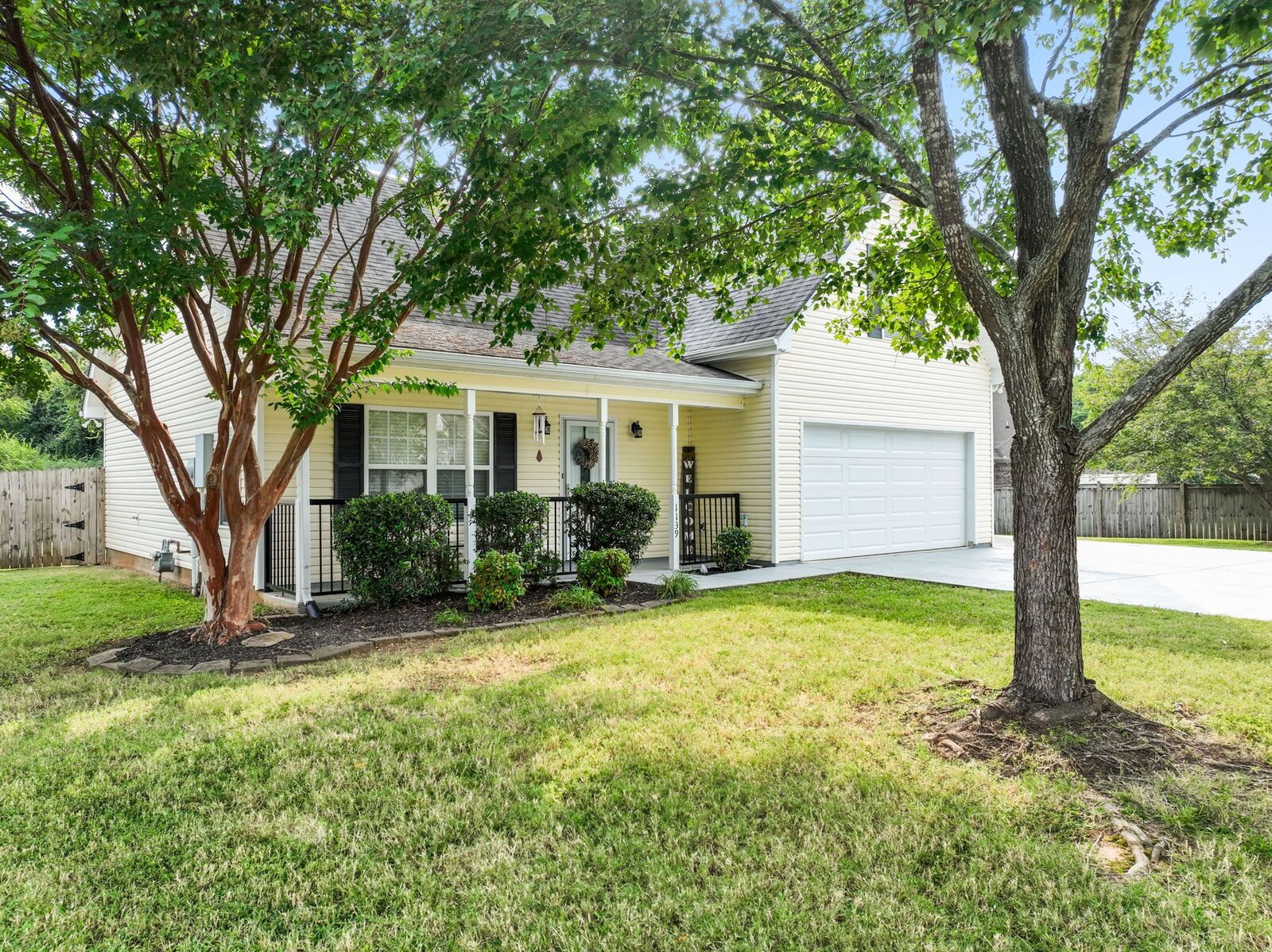 Property Photo:  1139 Victoria Dr  TN 37129 