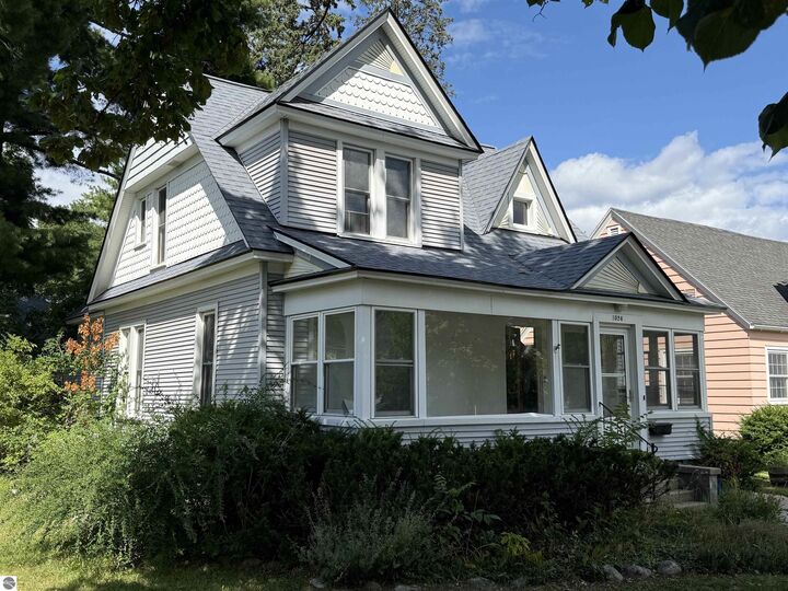 1024 W Front Street  Traverse City MI 49684 photo