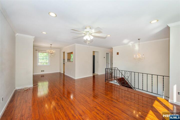 Property Photo:  206 Woolworth Avenue  NJ 07080 