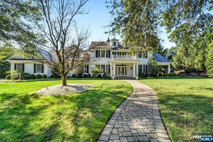 11 Oconners Lane  Old Tappan NJ 07675 photo