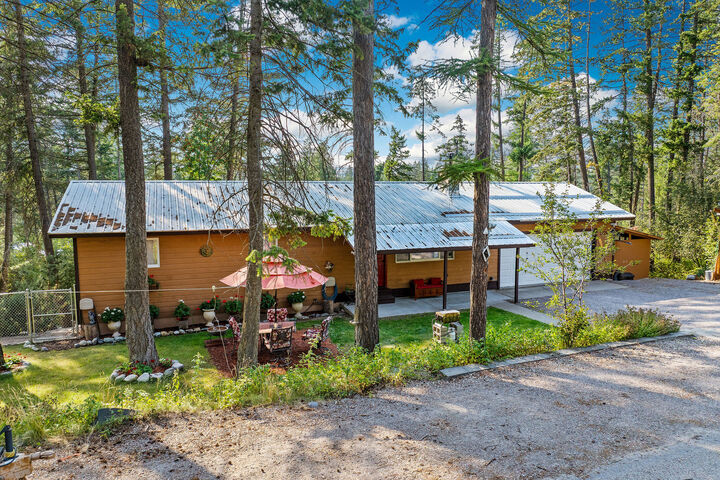 Property Photo:  226 Deer Trail  MT 59937 