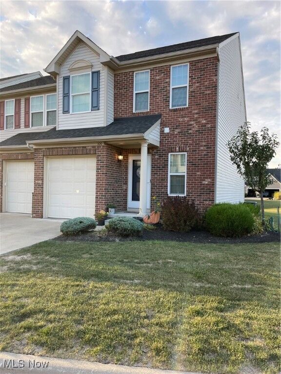 Property Photo:  100 River Rock Way  OH 44017 