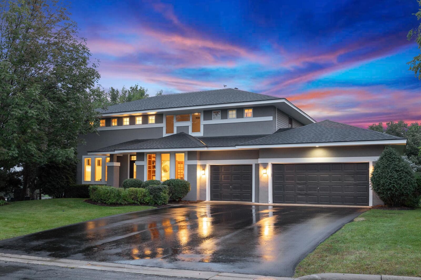 Property Photo: 2125 Longacres Drive MN 55317