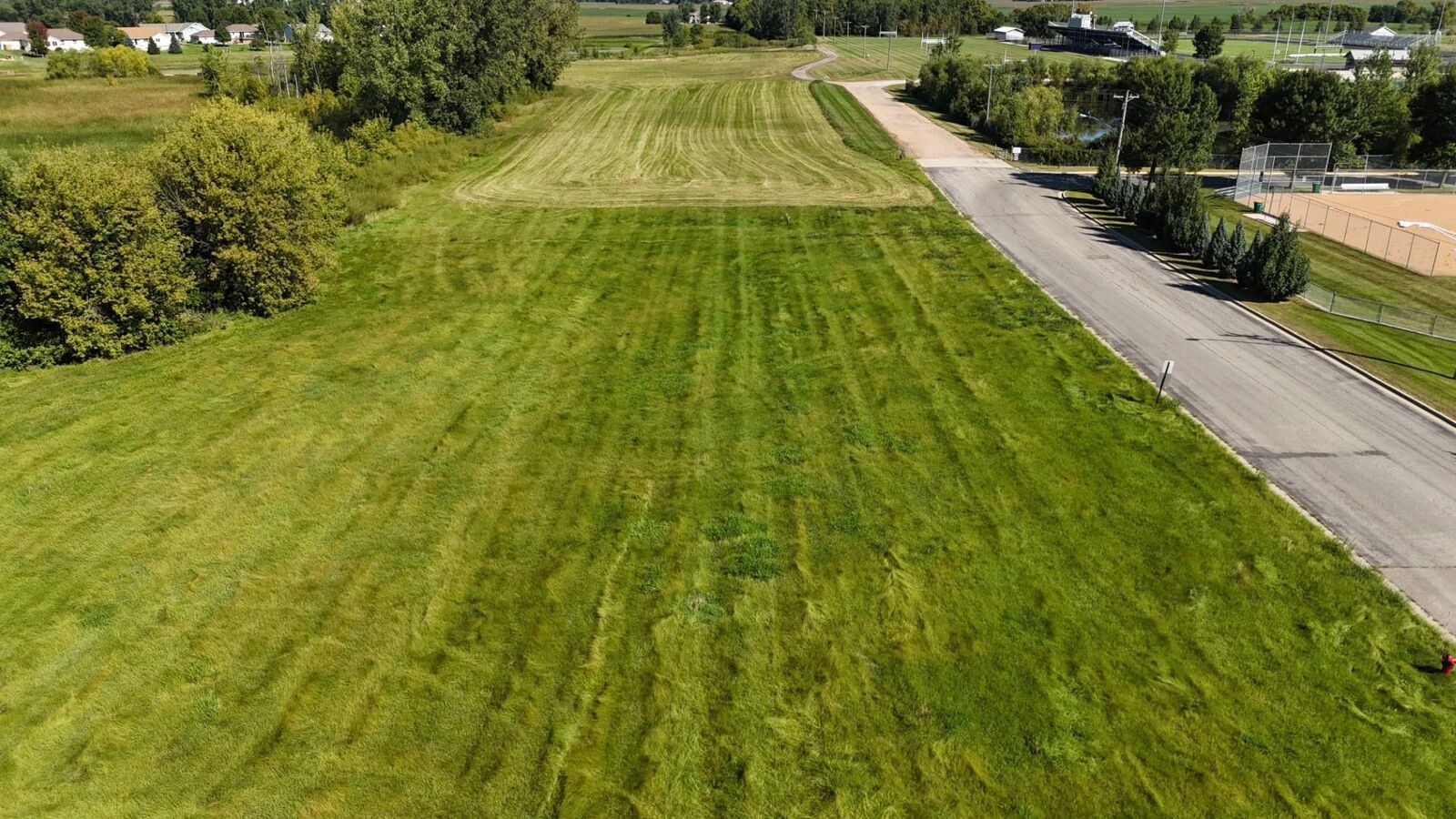 Property Photo:  1801 Pryor Avenue N  MN 55336 