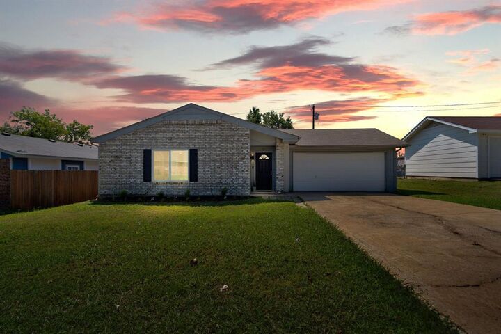 Property Photo: 1113 Bronner Drive TX 75407