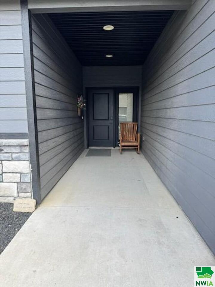 Property Photo:  4724 Harrison  IA 51108 