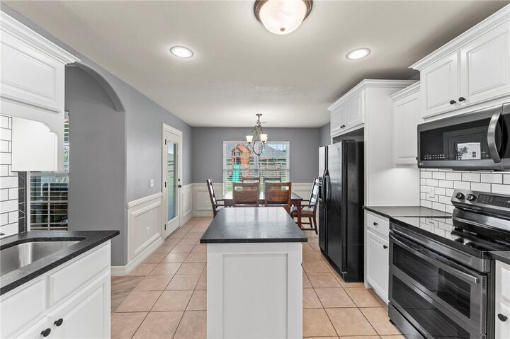 Property Photo: 11096 Rosebay Lane AR 72730