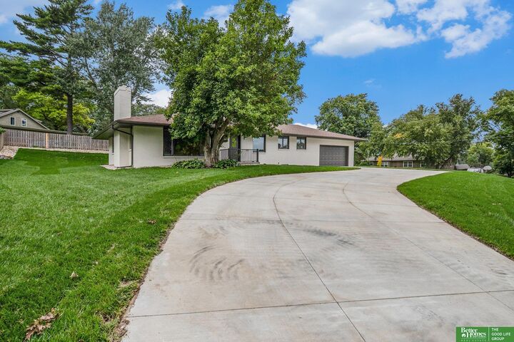 Property Photo:  1216 S 108th Street  NE 68144 