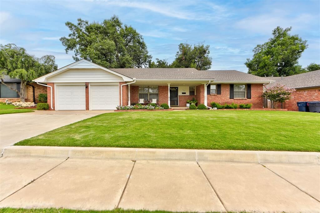 Property Photo:  3125 NW 60th Street  OK 73112