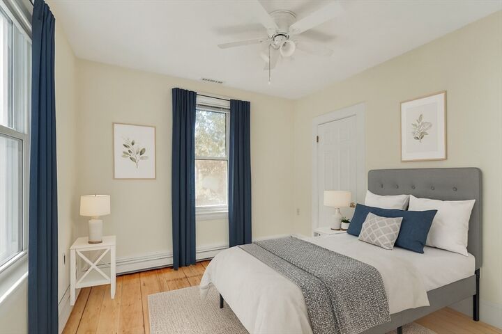 Property Photo: 105 Franklin St 3 MA 02445