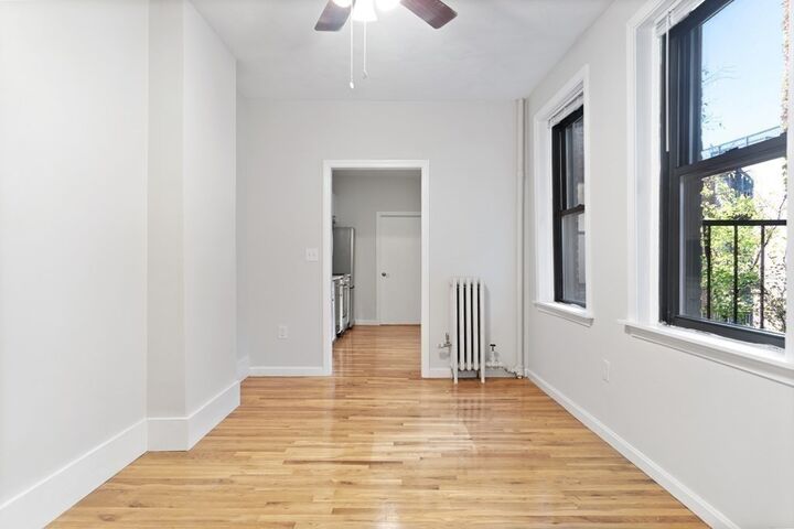 Property Photo:  35 Grove Street 10  MA 02116 