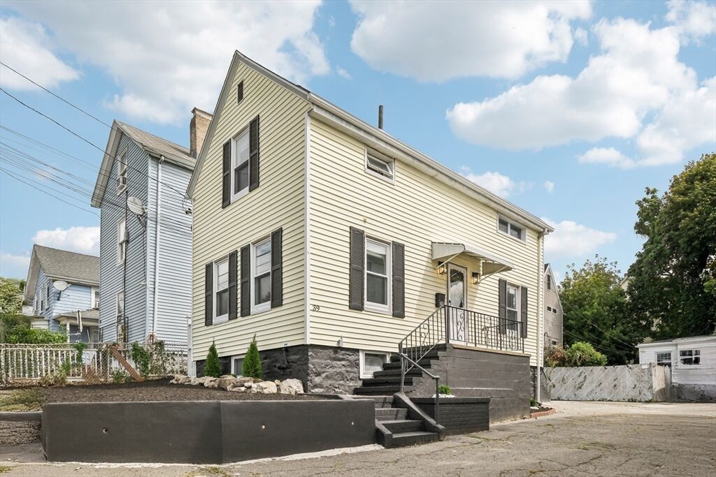 Property Photo:  39 Tappan St  MA 02149 