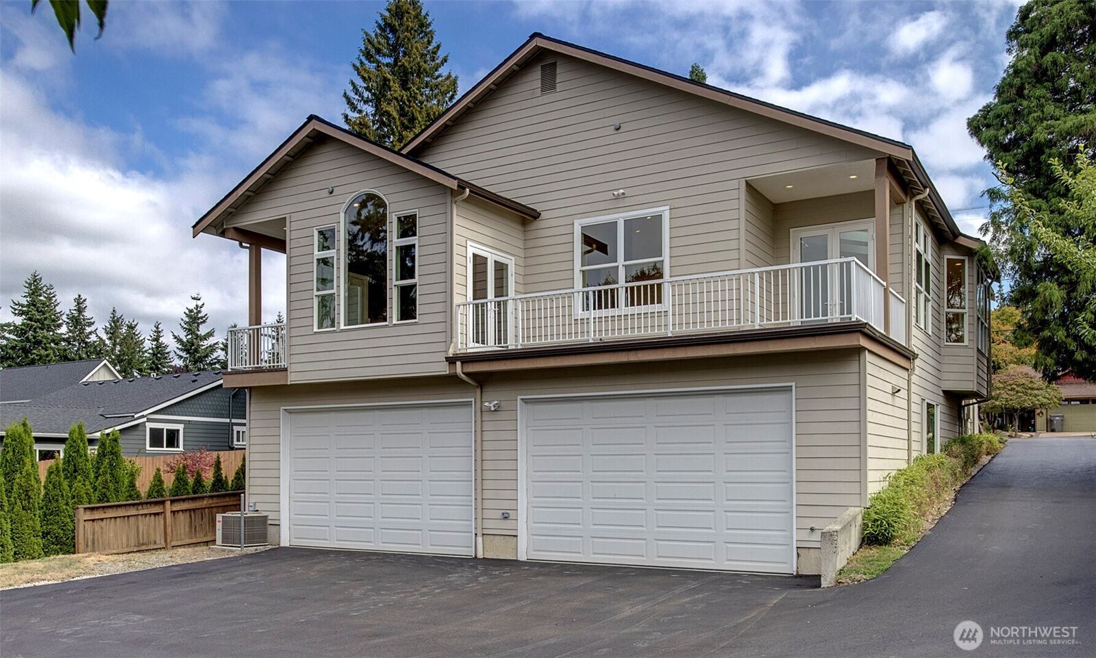 Property Photo:  8029  126th Avenue NE  WA 98033 