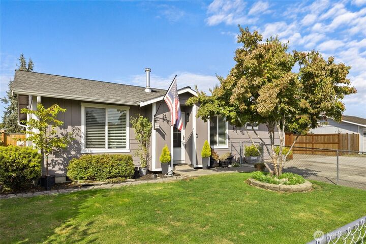 Property Photo:  2985  Sun Mountain Drive  WA 98022 