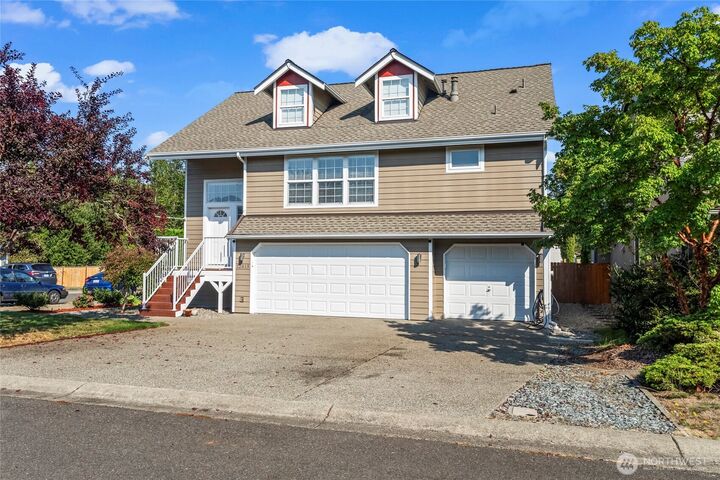 Property Photo:  12815  120th Avenue E  WA 98374 