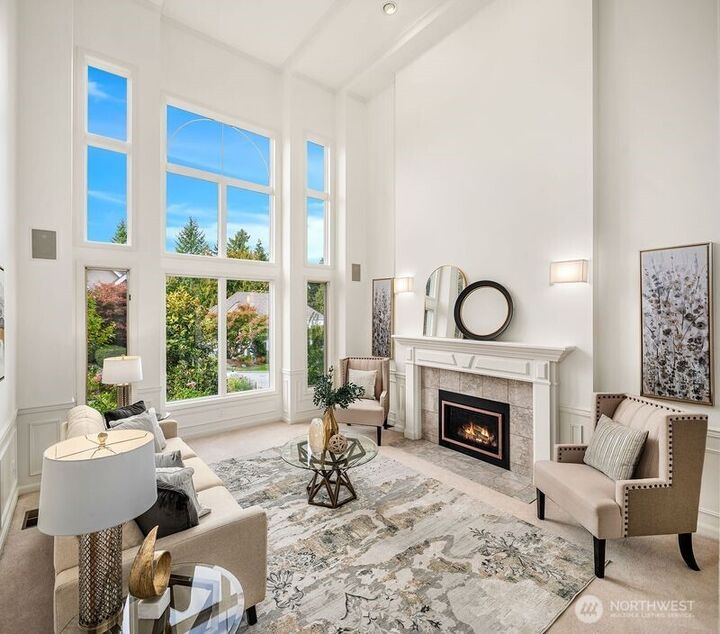 Property Photo: 5208 Isola Place NW WA 98027