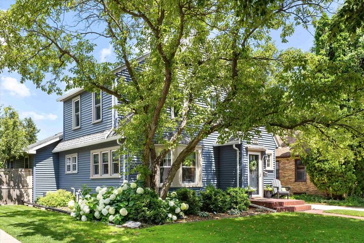 Property Photo:  518 E Roosevelt Street  WI 54911 