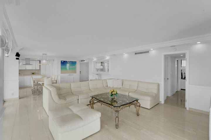 Property Photo:  2800 E Sunrise Boulevard 19A  FL 33304 