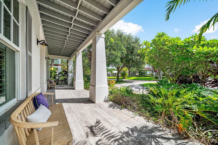 Property Photo:  355 NW 6th Avenue  FL 33432 